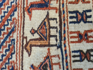 Antique opened bachtiari sumakh camel bag in three techniques (kilim weaving, sumakh weaving, and knotting) in natural colors and beautiful camel and animal patterns. Dimensions: 200x85cm. Wool on wool. Cotton in the  ...