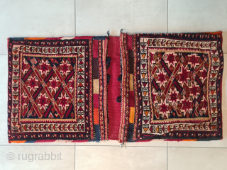Qashqai/Ghashghai Khorjin saddlebag with an interesting pattern on the back. Very good condition. Dimensions: ~ 120x50cm

Please contact me only directly:

goekay.sargin@yahoo.de             