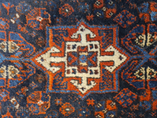Antique Khamseh bag face. Good condition. Naturel dyes. ~ 60x60cm

Please contact me only directly:

goekay.sargin@yahoo.de                   