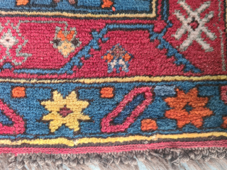 Antique Derbent Rug – Caucasus 

I am offering a beautiful and authentic Derbent rug from the Caucasus, entirely hand-knotted and preserved in very good condition.
The rug is estimated to date from the  ...