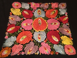 Hungarian Embroidery (Matyó) 53 x 49 cm                          