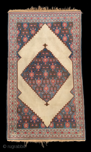 Persian Rug 19th Century Wool and Silk Size 112x65 cm                       