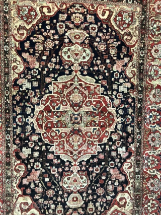 Persian Kerman Rug Size 145x216 cm / 4'8'' x 7'1''                       
