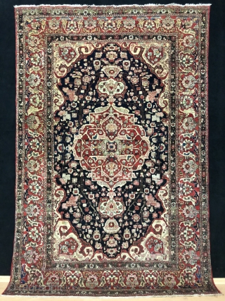 Persian Kerman Rug Size 145x216 cm / 4'8'' x 7'1''                       