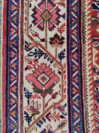 Persian Mahal Carpet 

Circa 1890

Size : 260x365 cm                         