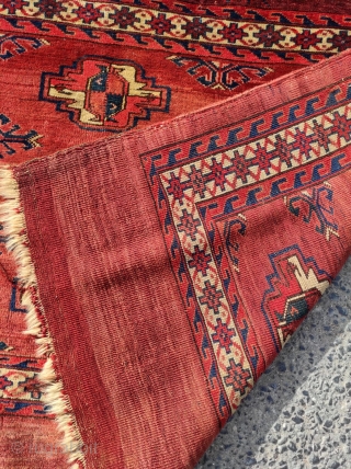 Turkmen Yamud

Circa 1870

Size : 80x123 cm                           