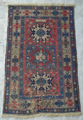 Lezgi Rug 

Size : 97 x 150 cm 

RR  has an email problem please reach me directly on this mail : alpagutrugs@gmail.com          