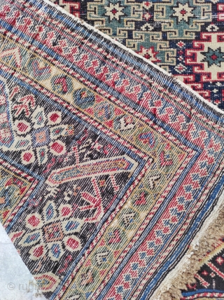 Chi Chi Rug 

Size : 122 x 148 cm 

RR has an email problem please reach me directly on this mail :           