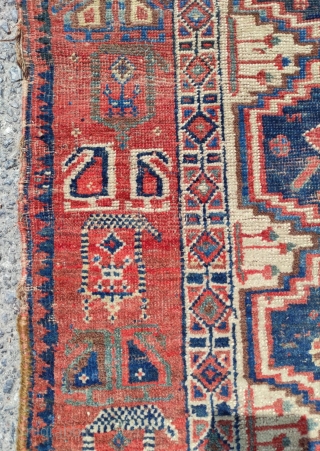 Khamseh Carpet 

Size : 180x275 cm
                           