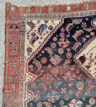 Khamseh Carpet 

Size : 180x275 cm
                           