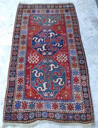 Very Fine Cloudband Rug 

Size : 128 x 236 cm. 

Please contact me directly on this e mail ; alpagutrugs@gmail.com

             