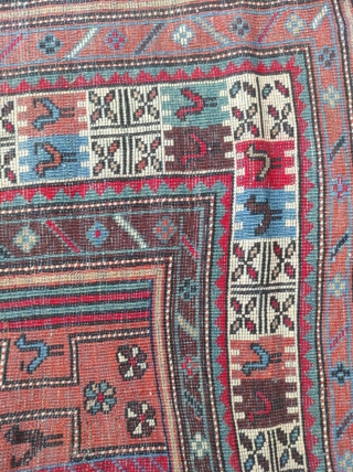 Caucasian Shıhlı Antique Rug 

Size : 135 x 225 cm 

Circa 1880s 

Please contact me directly : alpagutrugs@gmail.com               