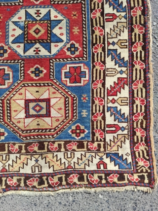 Lezgi Rug

Size : 85x130 cm                            