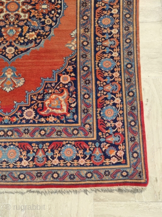 Antique Tabriz Rug 

In perfect condition 

The size : 140 x 195 cm 

Please reach me directly on this email : alpagutrugs@gmail.com           