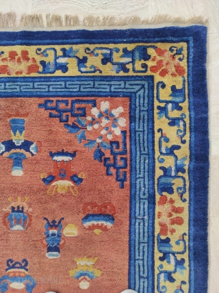 Chinese Rug 

In perfect condition 

Size : 127 x 218 cm 

Please contact me directly on this email : alpagutrugs@gmail.com             