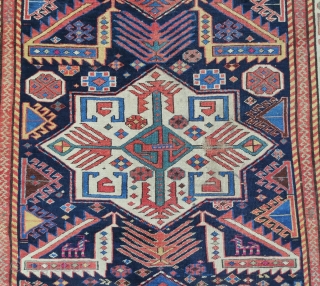 Akstafha Runner 

Size : 115 x 295 cm

Circa 1880                        