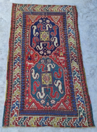 Cloudband Rug

Size : 120x205 cm 

                           