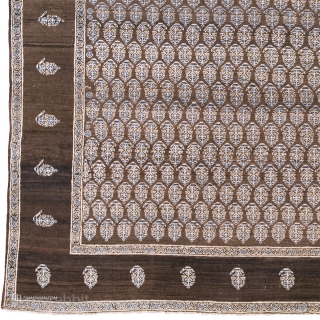 Antique Persian Bakh-Shaiesh Rug
Persia ca. Late 19th Century
14'7" x 9'1" (445 x 277 cm)
FJ Hakimian Reference #05070
                