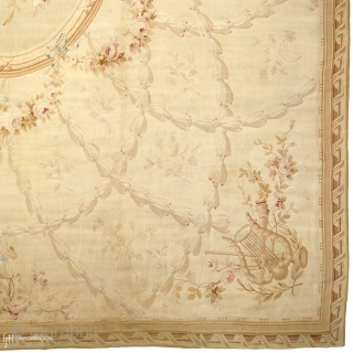 Antique French Aubusson Rug
France ca.1870
19'0" x 13'10" (580 x 422 cm)
FJ Hakimian Reference #02075
                   