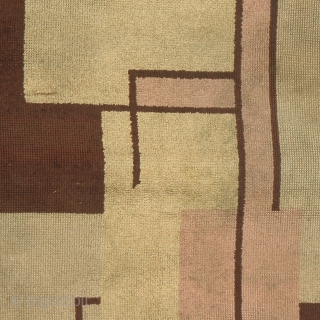 French Savonnerie Art Deco Rug
France ca.1928
8'11" x 6'5" (272 x 196 cm)
FJ Hakimian Reference #03163
                  