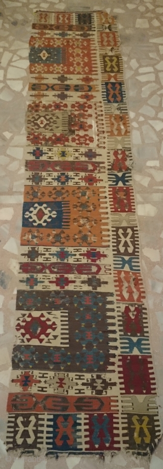 Aydın Sandıklı Kilim. 
Size: 74x358cm.
                            