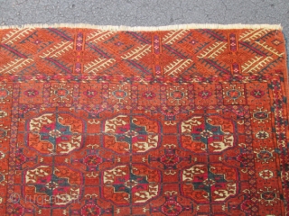 Antique TEKKE turkoman RUG.

SIZE 3'11''X3'2''. CONDITION FULL PILE WITH NO REPAIR OR LOW.CLEAN READY TO GO .LOVELY COLORS.GOOD PRICE.              