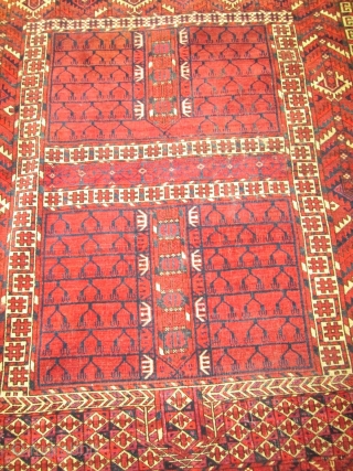 Antique Yomud Turkoman Rug.


size 5'x3'11'' condition very good low even pile.nice colors good knots quality.                  