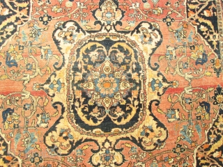 Stunning Antique Persian Haji Jalili  Tabriz Rug.

size 6'x4'6''. condition very good low even pile .ends and sides intact.              