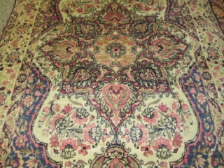 Very Pleasant Antique Persian Laver Kerman Rug.

size 5'10''x3'8'' .condition very good pile.ends and sides intact.                  