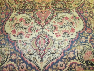 Very Pleasant Antique Persian Laver Kerman Rug.

size 5'10''x3'8'' .condition very good pile.ends and sides intact.                  