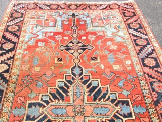 Antique Persian Heriz.

size 5'10''x9'. condition very good.                          