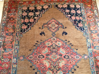 PERSIAN BIDJAR RUG
SIZE: 4'8 BY 7 FT                          