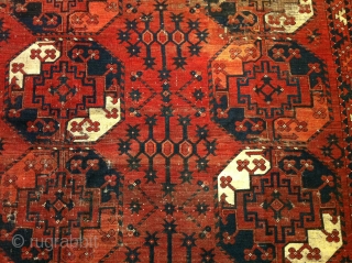 TURKOMAN CARPET
GOL-GOLI DESIGN                              