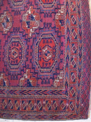 Turkoman rug...4'6 by 3'9 ft...Very fine weave and fantastic borduer...
Do you have a question? Anything to ask? Why don't you write me? Thanks.          
