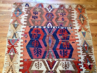 TURKISH ANATOLIAN KILIM
SIZE: 4 BY 8 FT
VERY ATTRACTIVE AND SPECIAL KILIM                      