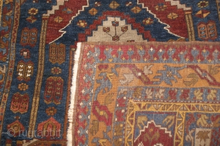 Yahyalı Antique rug in perfect condition 1.26cmx1.91cm                          