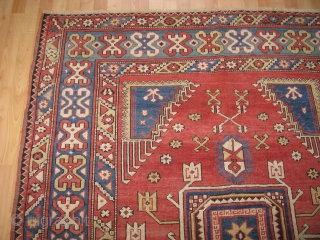 3757-West Anatolian Bergama carpet 198x163                            