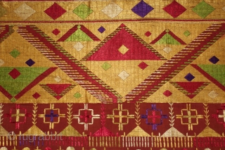 Sarpallu Phulkari from East(Punjab)India called As Sarpallu. Rare Design.Extremely Fine Phulkari.(DSE01640New).                      