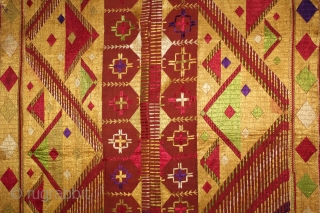 Sarpallu Phulkari from East(Punjab)India called As Sarpallu. Rare Design.Extremely Fine Phulkari.(DSE01640New).                      