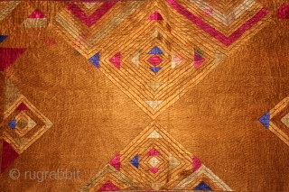 Sarpallu Phulkari from East (Punjab)India called As Sarpallu(Patang Design).Proper Shahkot Moga District of Punjab India.One of the rare design in Indian Phulkari.(DSL01660).           