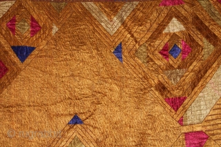 Sarpallu Phulkari from East (Punjab)India called As Sarpallu(Patang Design).Proper Shahkot Moga District of Punjab India.One of the rare design in Indian Phulkari.(DSL01660).           