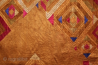 Sarpallu Phulkari from East (Punjab)India called As Sarpallu(Patang Design).Proper Shahkot Moga District of Punjab India.One of the rare design in Indian Phulkari.(DSL01660).           