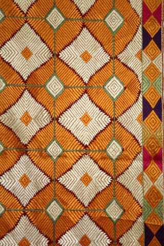 Phulkari From West(Pakistan)Punjab India.Very Rare Design Of Bagh. Floss Silk on Hand Spun Cotton khaddar Cloth.Its Size is W-128cm X L-250cm.Extremely Fine Bagh.(DSL02750).          