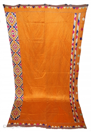 Vari-Da-Bagh From West(Pakistan)Punjab India Called As Vari-Da-Bagh.C.1900. Rare Panch Rangi Side Borders. Floss Silk on Hand Spun Cotton khaddar Cloth. Its size is 134cm x 246cm.(DSL04260).       