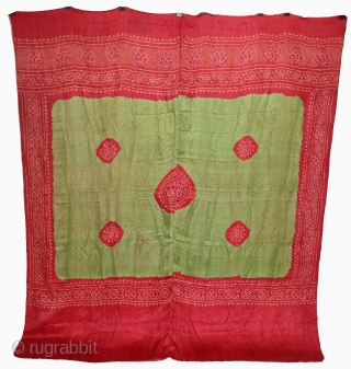 Bandhani Odhani Gajji Silk Tie and Dye From Kutch Gujarat India Called As Kumbhi. One of the rare Design Tie and Dye Kumbhi.Its size is 158cm X 178cm.(DSL01750).     