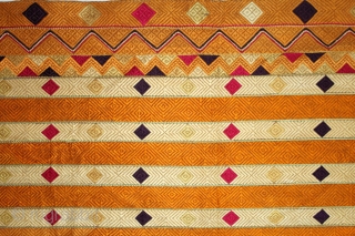 Phulkari From West(Pakistan)Punjab India Called As Diamond Bagh.Floss Silk on Hand Spun Cotton khaddar Cloth.(DSL03630).                  