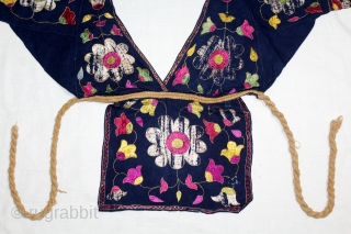 Women Blouse Backless(Choli) From Himachal Pradesh,Chamba India.C.1900.(DSL05410).                          