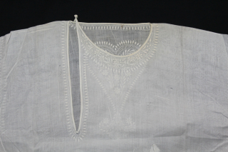 A very rare Chikan kari Man's(Costume) From Lucknow Utter Pradesh India.C.1900.Made on Fine muslim cotton. Worn by Royal Nawab Muslims Family.(DSC05870).            