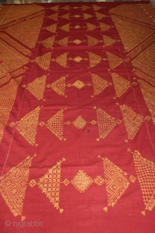 Chope phulkari cotton embroidered with floss silk,double running-stitch from Punjab India early 20th century Called As Woman Headcover (Chope). Its size is W 174cm X L 274cm.(DSC01080).      