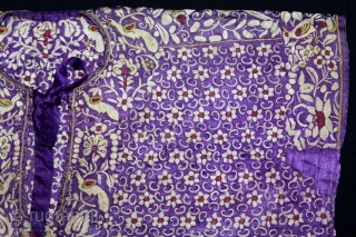 Parsi Jhabla or Jhablo Parsi (Blouse) From Surat Gujarat India. Early 20th Century. Its size is 53cmX53cm.(DSL05450).                